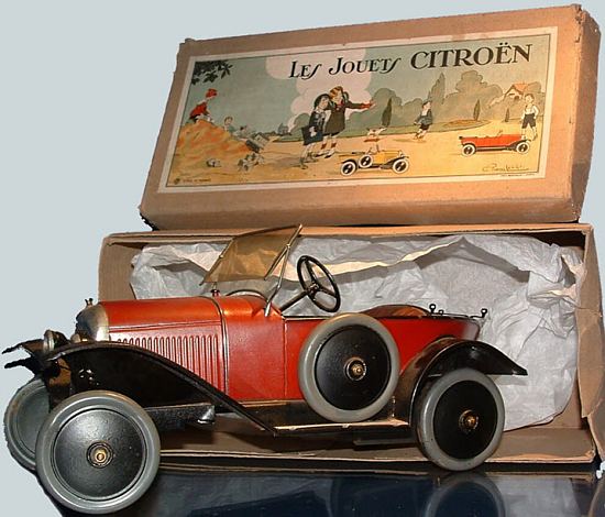 Histoire des inventions. Voitures jouets, miniatures : presque aussi  vieilles que l'automobile